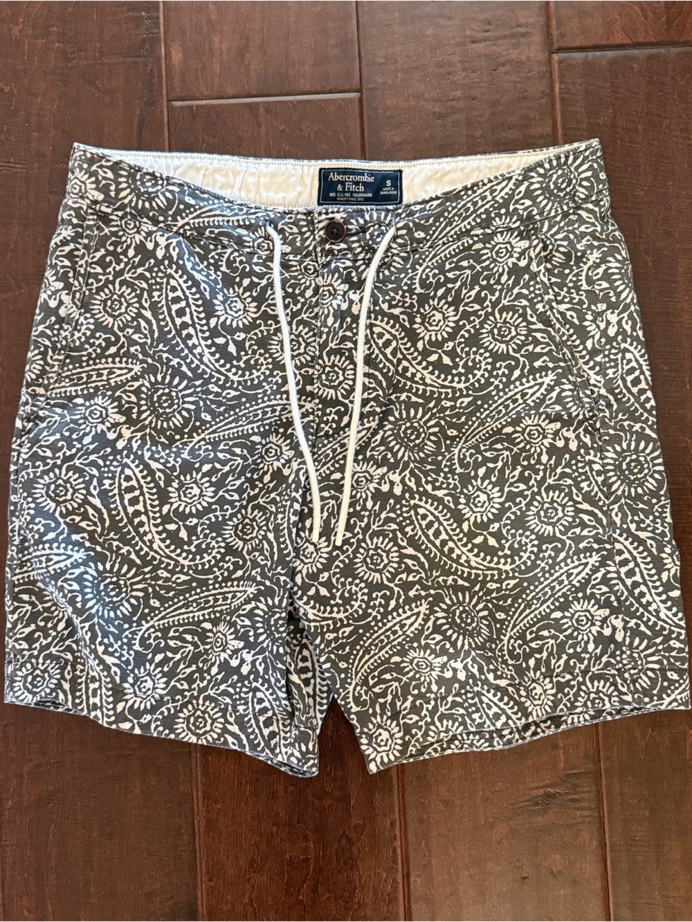 Abercrombie & Fitch Brown and Cream Paisley Pull On Shorts
